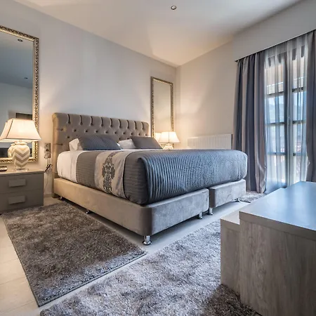 Hotel Filoxenia & Kalavryta