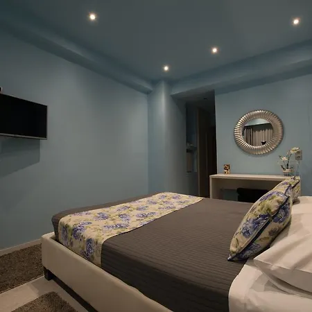 Filoxenia & 호텔 칼라브리타