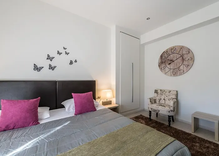 Hotell Filoxenia & Kalavryta